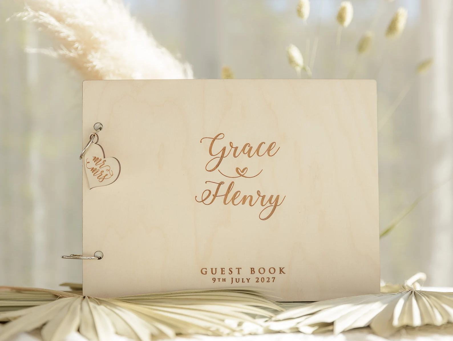 Personalized Guest Book - 結婚式のゲストブック パーソナライズされたフォトアルバム ハートのウェディングブック、パーソナライズされたゲストブック、木製ゲストブック、ウェディングフォトアルバム