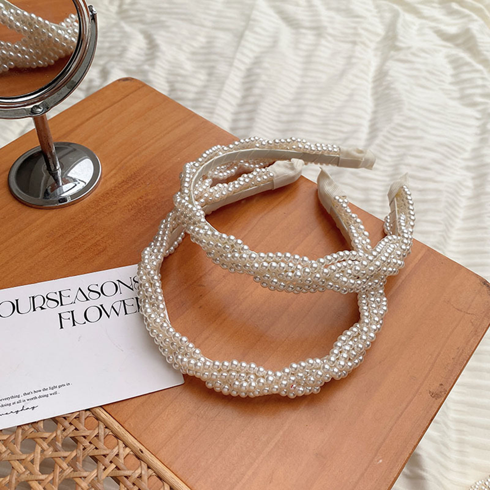 エレガントなパールヘッドバンド女性のためのヘアアクセサリーヘ - Wedding Supply Store のレビューと価格