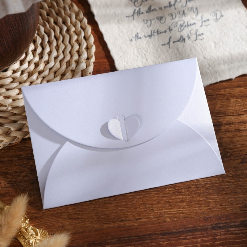 高級真珠光沢紙封筒、ハート型バックル付き、創造的な折りたたみ - Wedding Envelopes のレビューと価格