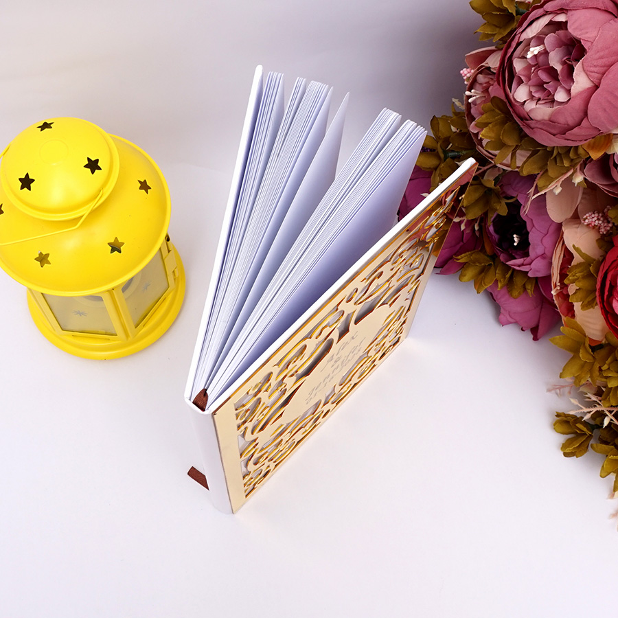 パーソナライズされた結婚式の署名ゲストブック白い空白のページ - Personalized Guest Book のレビューと価格